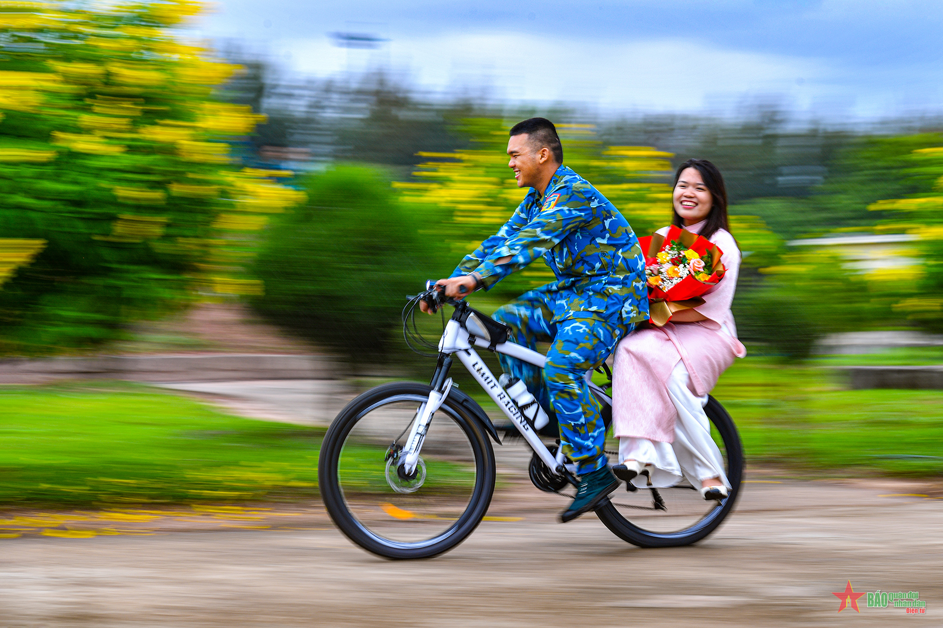 Niềm vui chiến sĩ